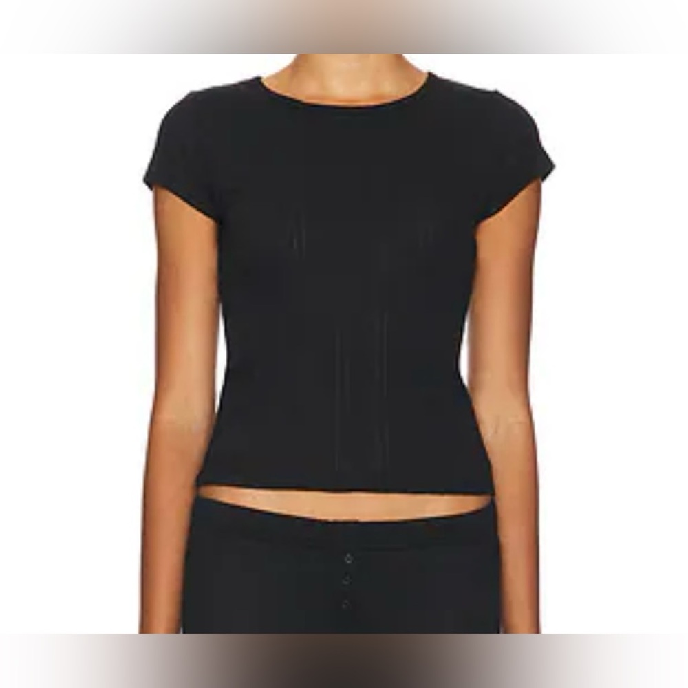 Niihai , daisy 🌼 T- shirt , black ,  XS